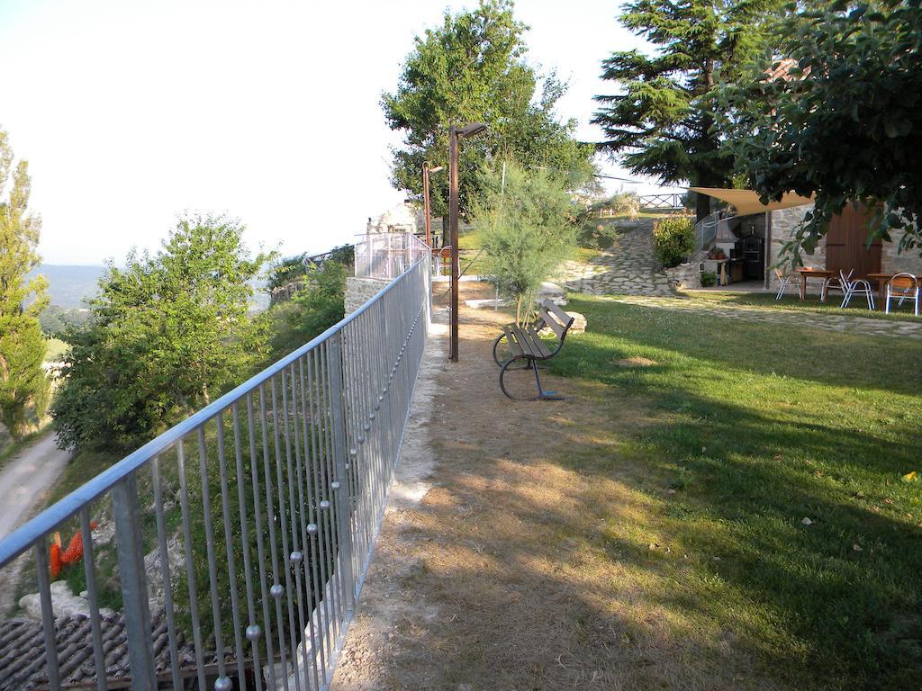 Agriturismo Borgo San Benedetto Villa Pietralunga  Bagian luar foto