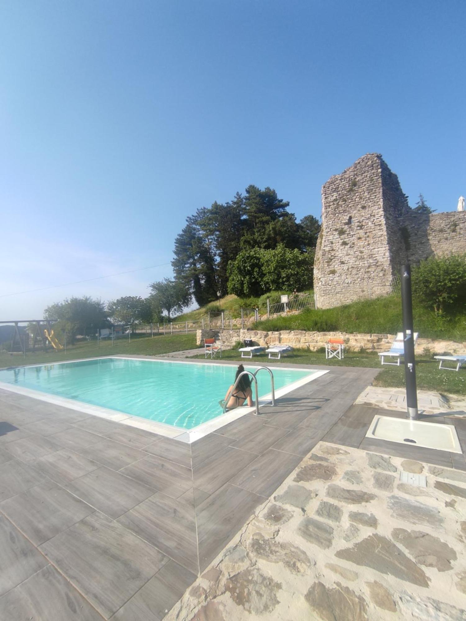 Agriturismo Borgo San Benedetto Villa Pietralunga  Bagian luar foto