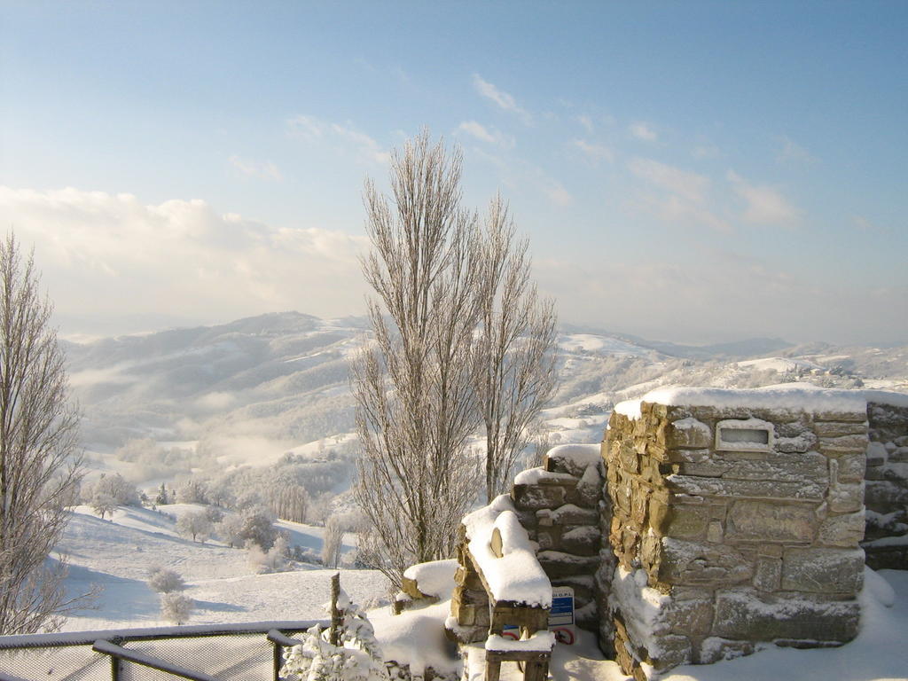 Agriturismo Borgo San Benedetto Villa Pietralunga  Bagian luar foto