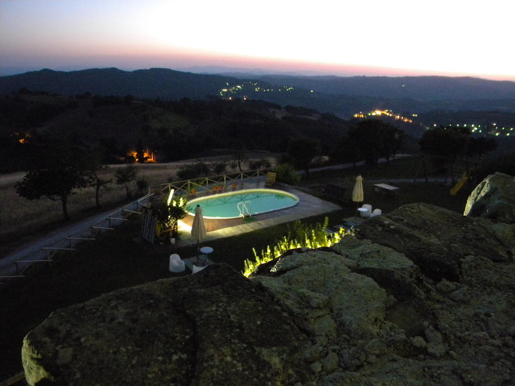Agriturismo Borgo San Benedetto Villa Pietralunga  Bagian luar foto