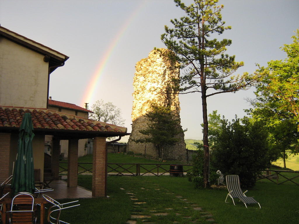 Agriturismo Borgo San Benedetto Villa Pietralunga  Bagian luar foto